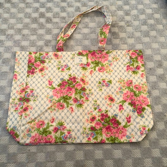 Sezane Handbags - Sezane & Andion Tote Bag NWOT Floral Beautiful